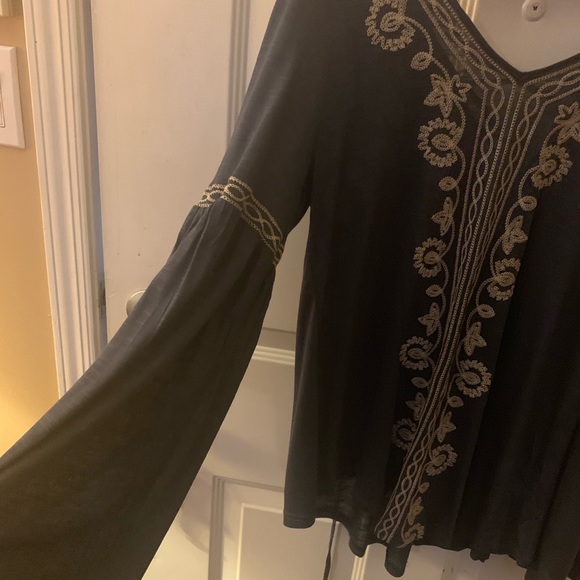 Ladies blue boho style top - Picture 2 of 5